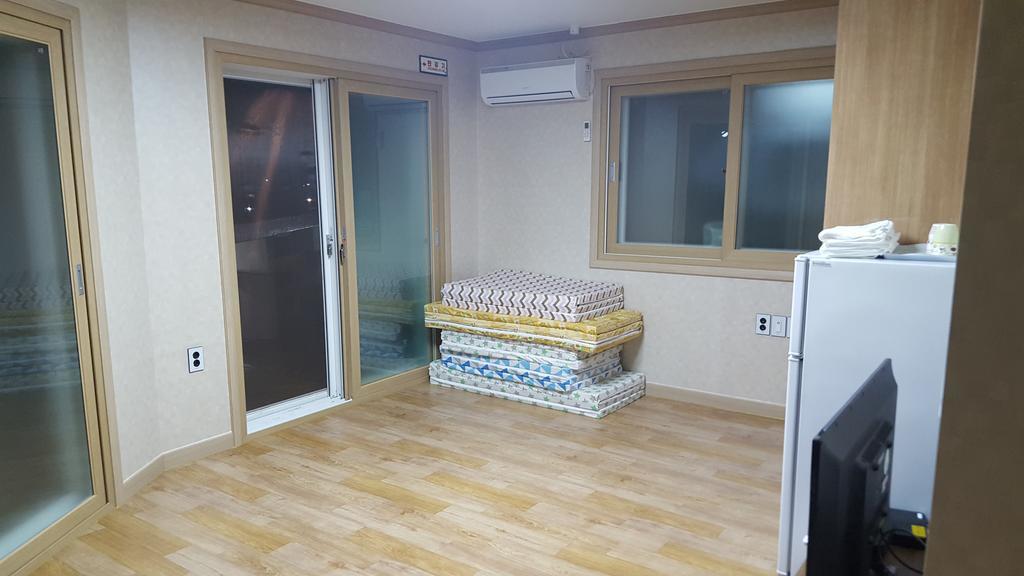 The 1St Andong Hostel Exterior photo