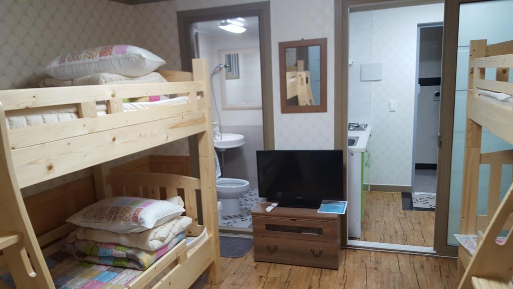 The 1St Andong Hostel Exterior photo